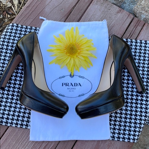 Prada Shoes - 🌺 PRADA; STUNNING 4” Black Stiletto Heels Wmn. 40